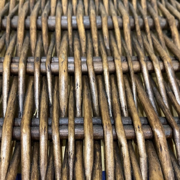 Pottery barn picnic basket - Picture 16 of 16